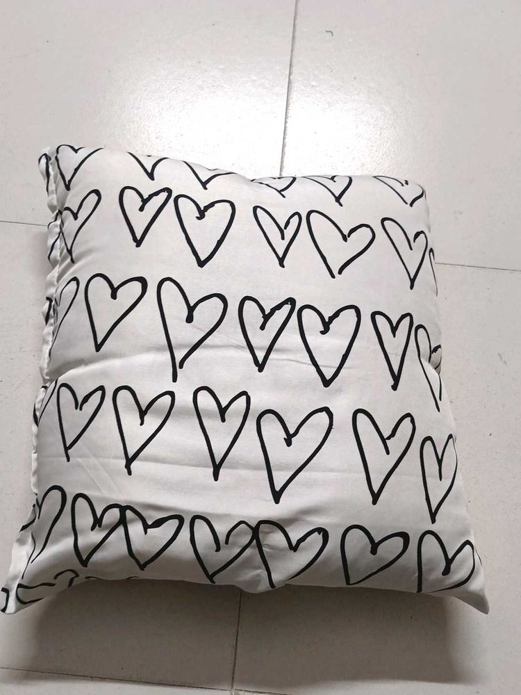 Cute Heart Print Decorative Pillow