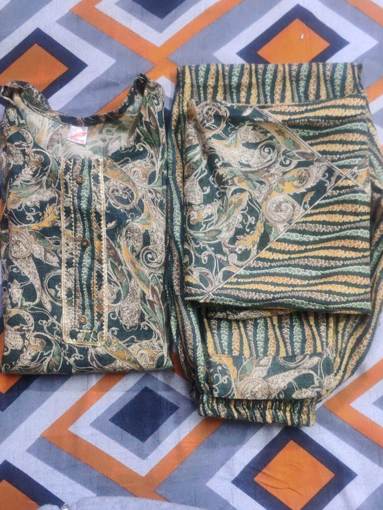Like new smen Winter Short Suit With Lower AndLike