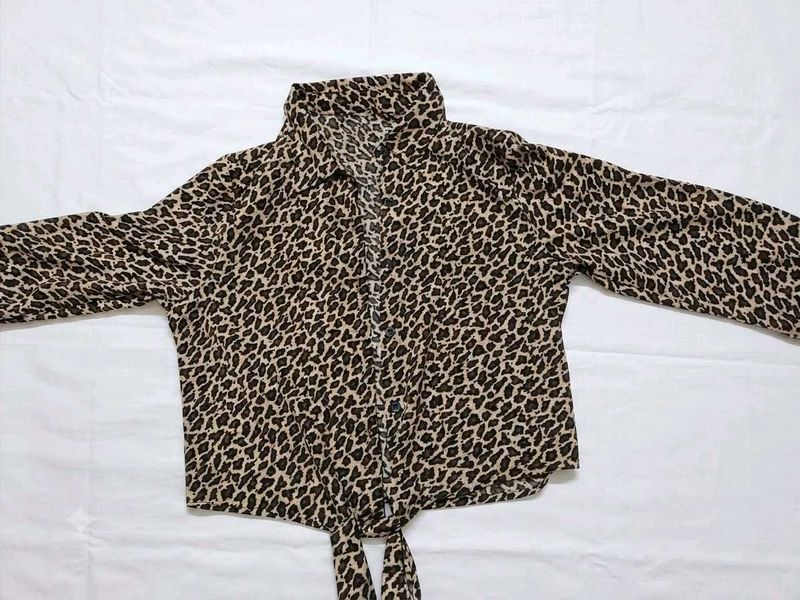 Leopard Print Tie-Front Shirt