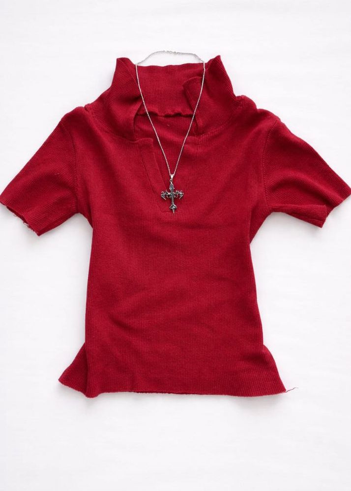 Maroon collar top
