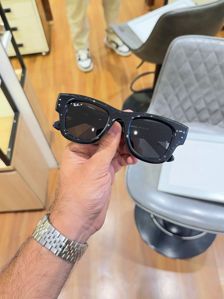 Stylish Black Sunglasses