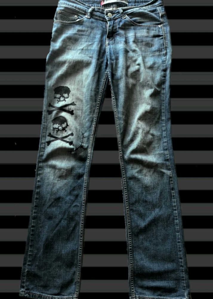 Grunge Skull &amp; Crossbones Jeans