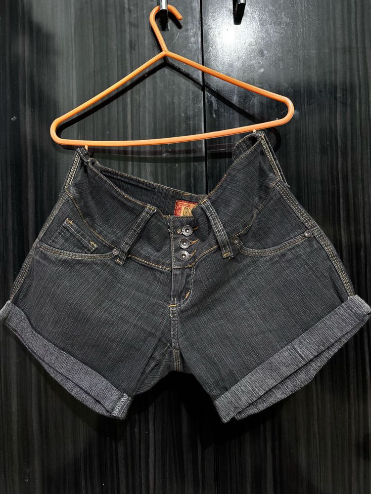 Women's Cuffed Denim Shorts