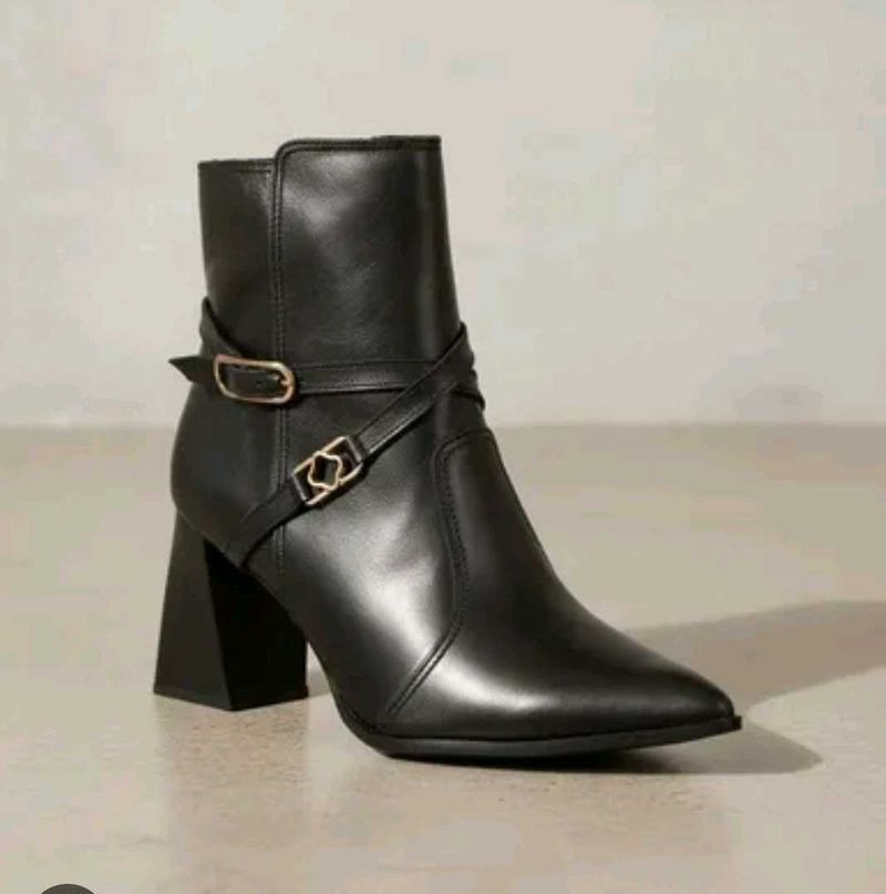 Stylish Black Heeled Ankle Boots