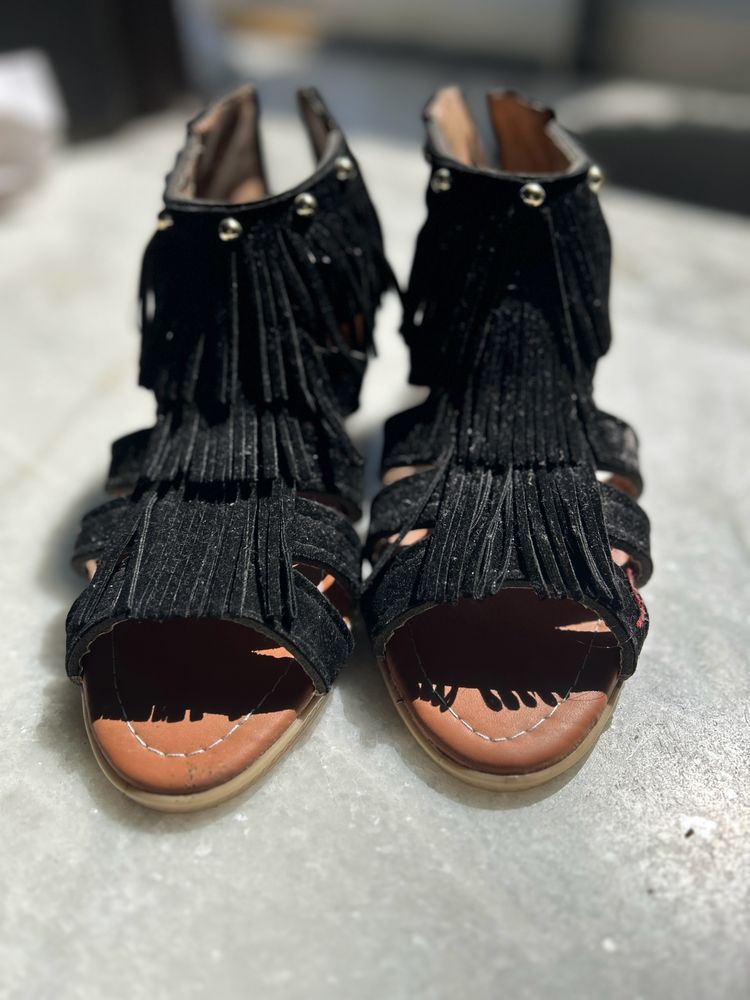 Fringe Gladiator Flats
