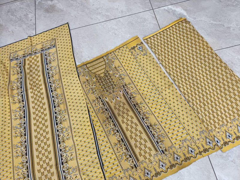 WOOLEN 3 PIECE Yellow Unstitched Dress Material