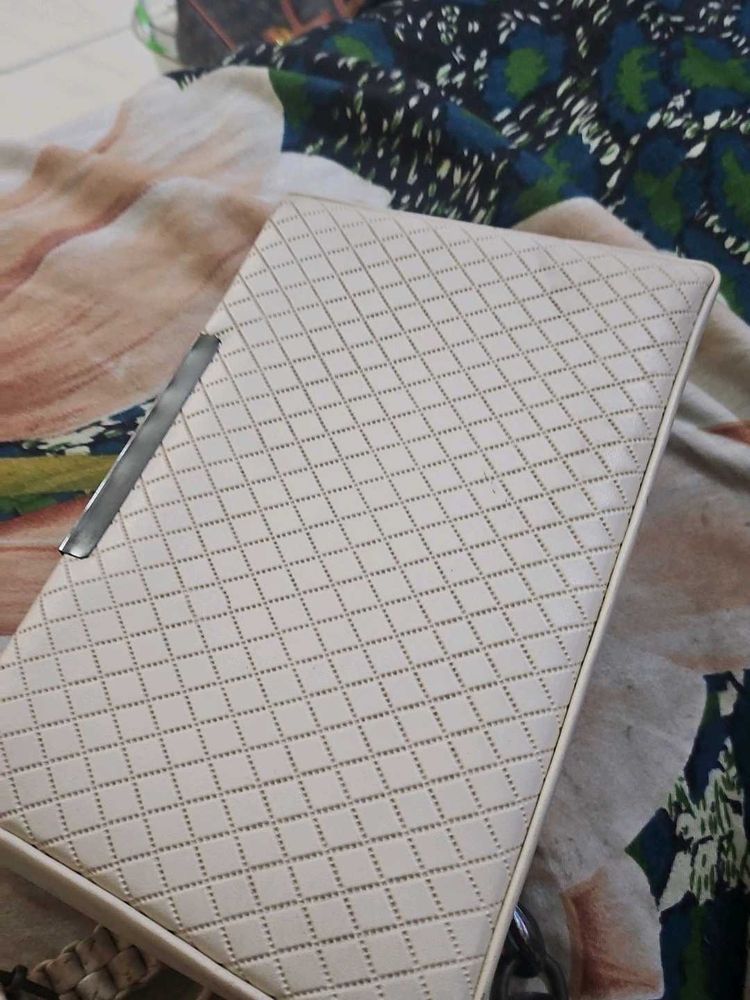 Elegant Quilted Clutch Bag