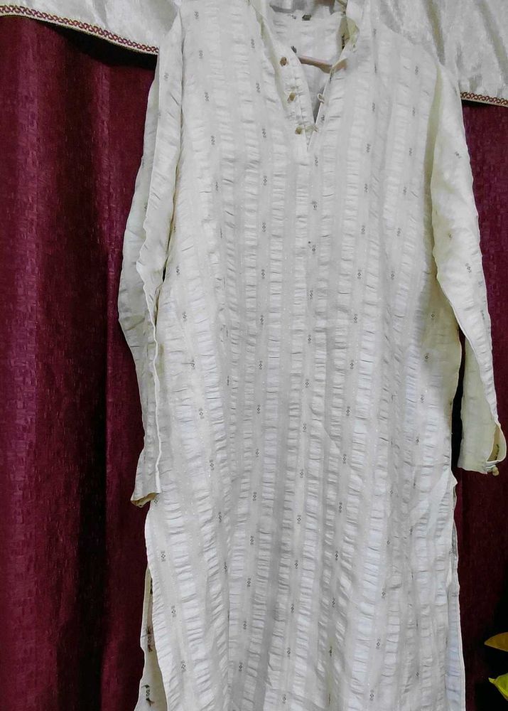 Elegant MENS White Kurta - Classic Style