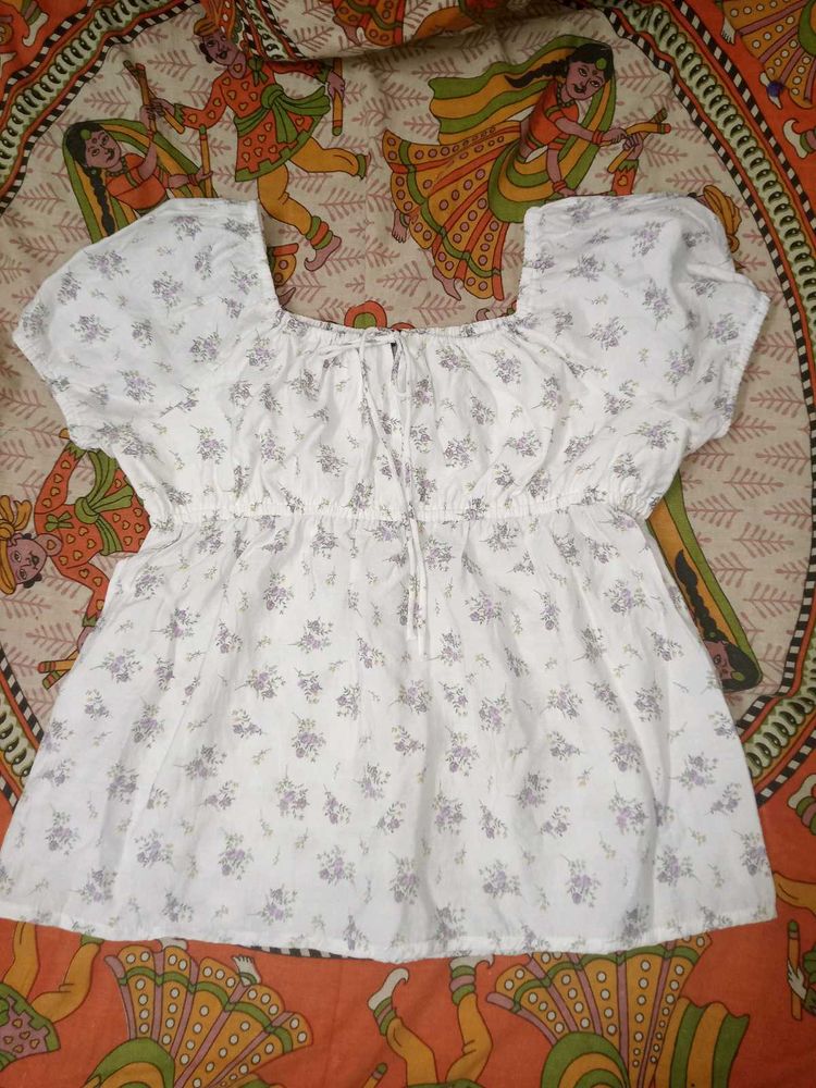 White Floral Puff Sleeve Top