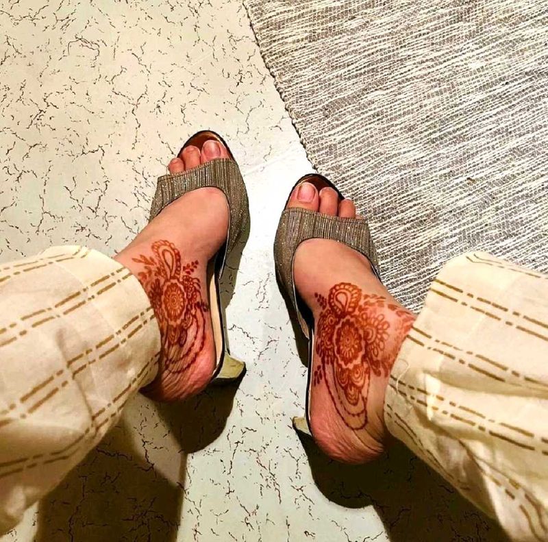 Elegant Sparkly Heels 👠