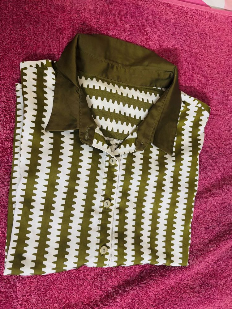 Stylish Printed Button-Up Shirt