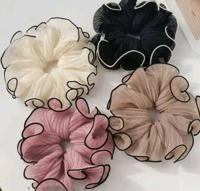 Set of 4 Ruffled Scrunchies