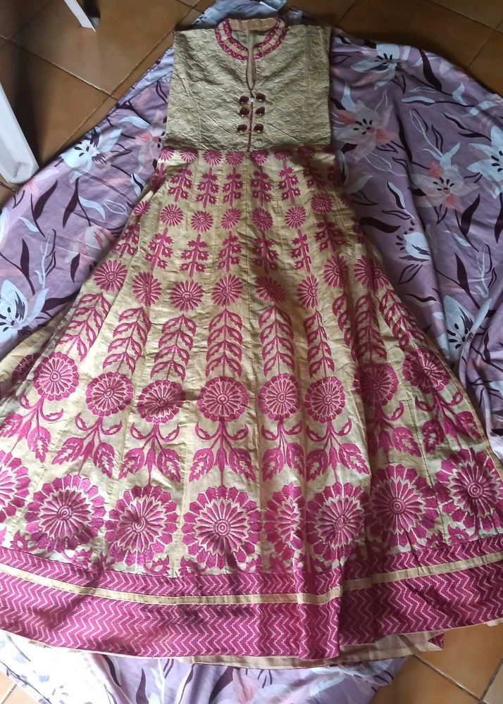 Beautiful Embroidered Lehenga Choli