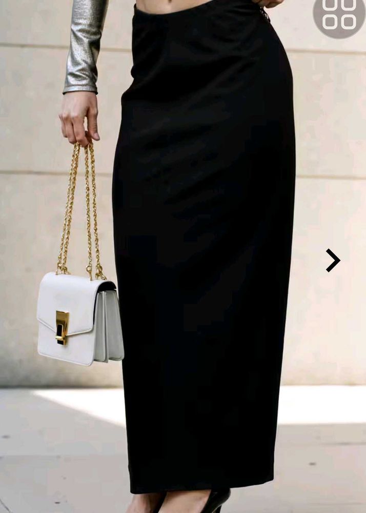 Elegant Black Skirt
