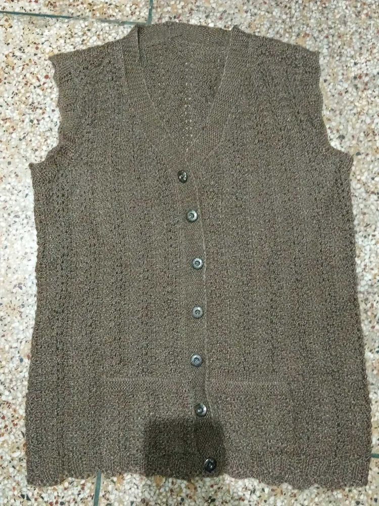 Women's Knitted Sleeveless Cardigan