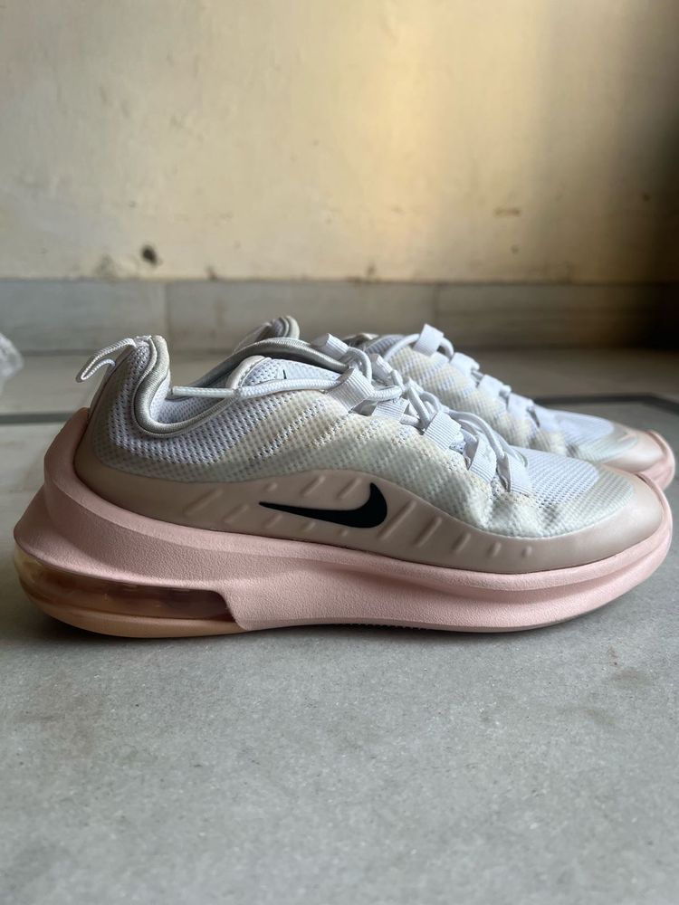 Nike Air Max Axis Uk 3.5
