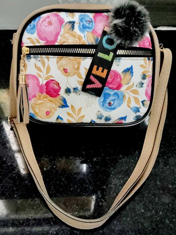 🎀 Luxury Floral Sling Bag ❣️🥰