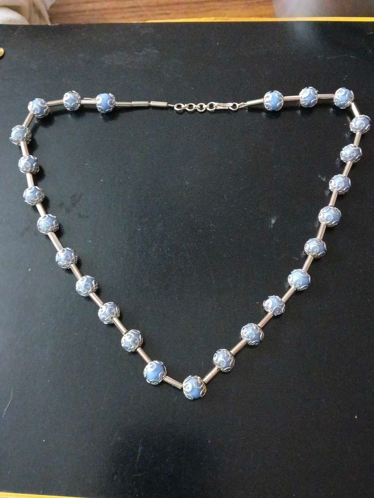 Elegant Blue Beaded Necklace