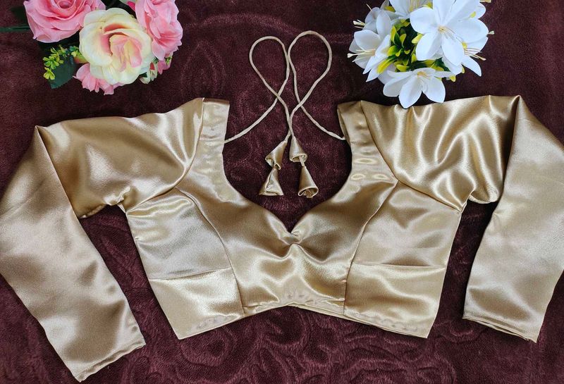 full sleeve backless blouse (padded)