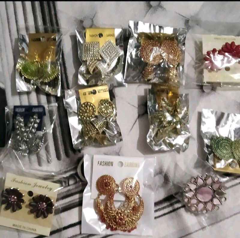 Earings (10 Pair) Ring Big (1) Combo
