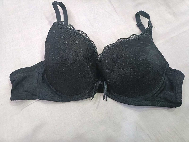 Laced Net pushup Bra