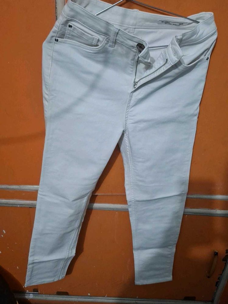 Light Wash Skinny Fit Jeans