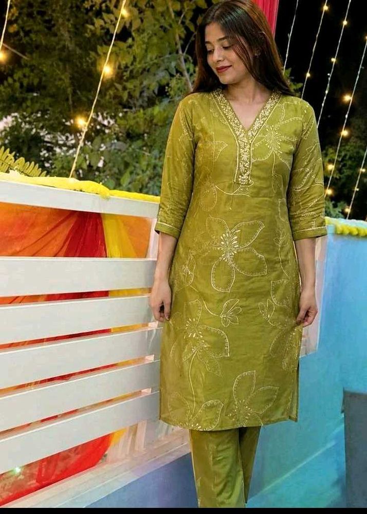 Stylish Olive Green Kurta with Floral Embroide