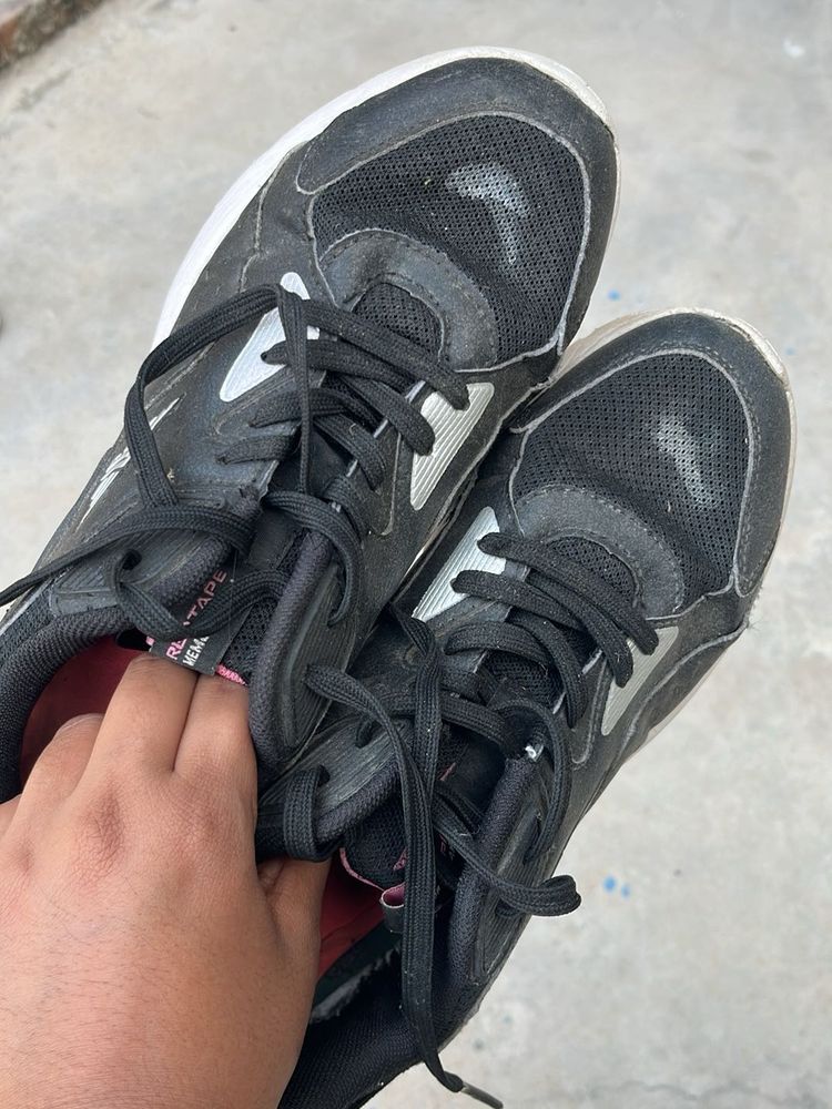 Men's Black Sports Shoes
