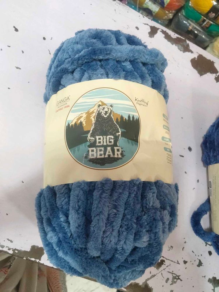 Big Bear Yarn - Blue