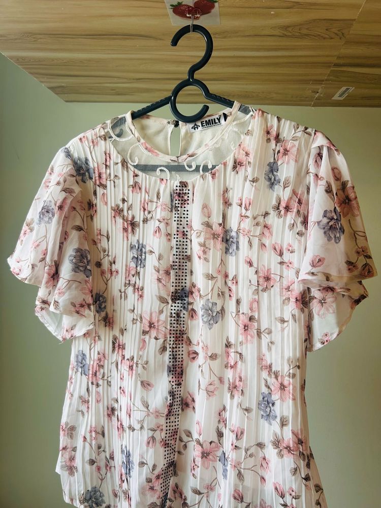 Floral Print Sheer Sleeve Top