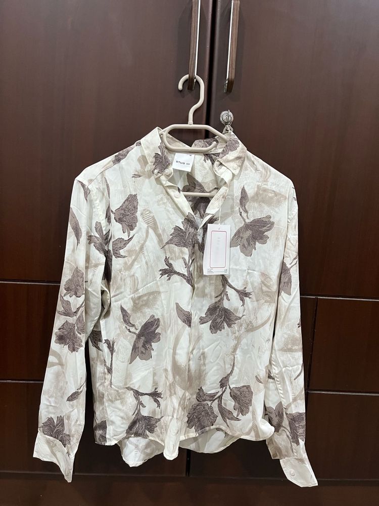 Floral Print Button-Up Shirt