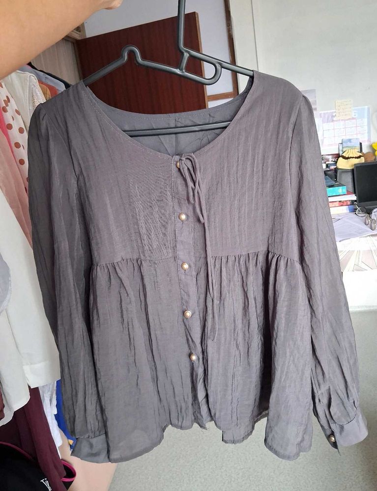 Women top