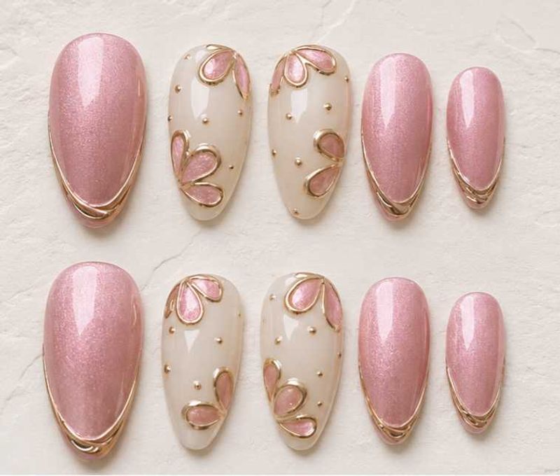 Handmade Cateye Elegant Pink &amp; Gold Flower nails