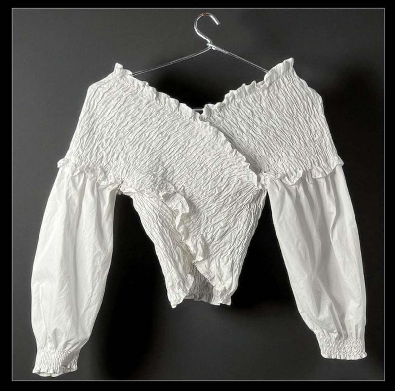 Zara White Smocked Off-Shoulder Crop Top Size Xs