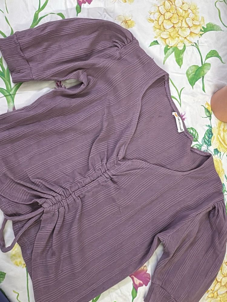 Stylish Ruched Puff Sleeve Top