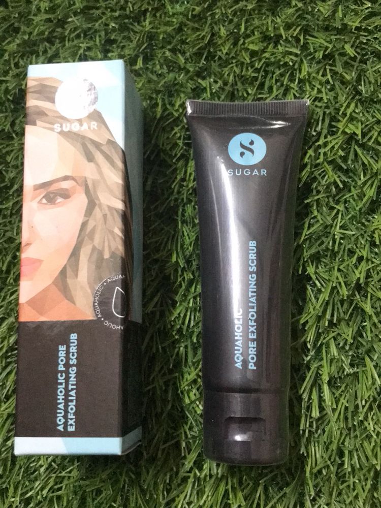 Sugar Aquaholic Pore Exfoliating Scrub