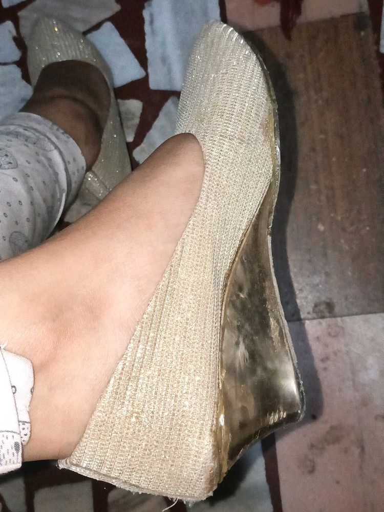 Sparkling Wedge Heels