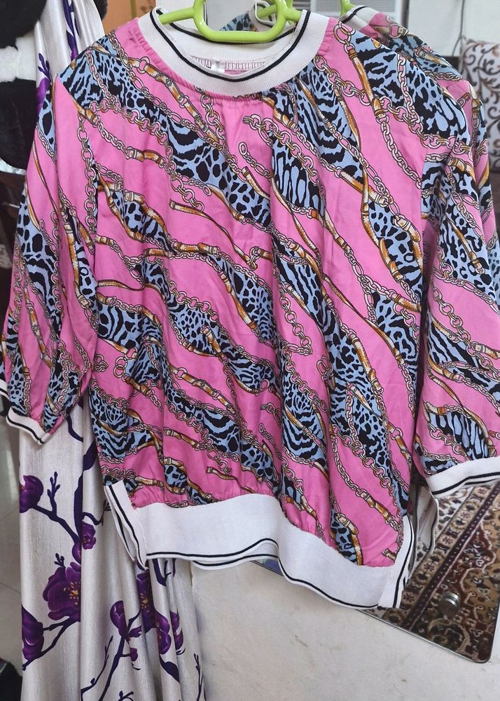 Chic Pink Chain Print Sweatshirt