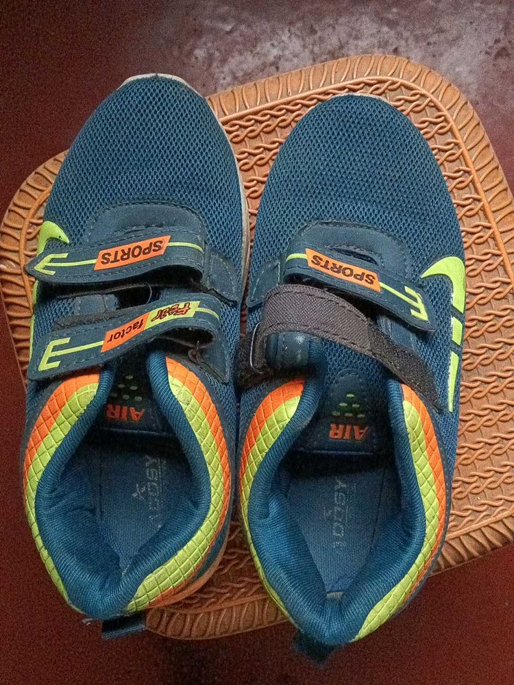 Kids Sports Shoes