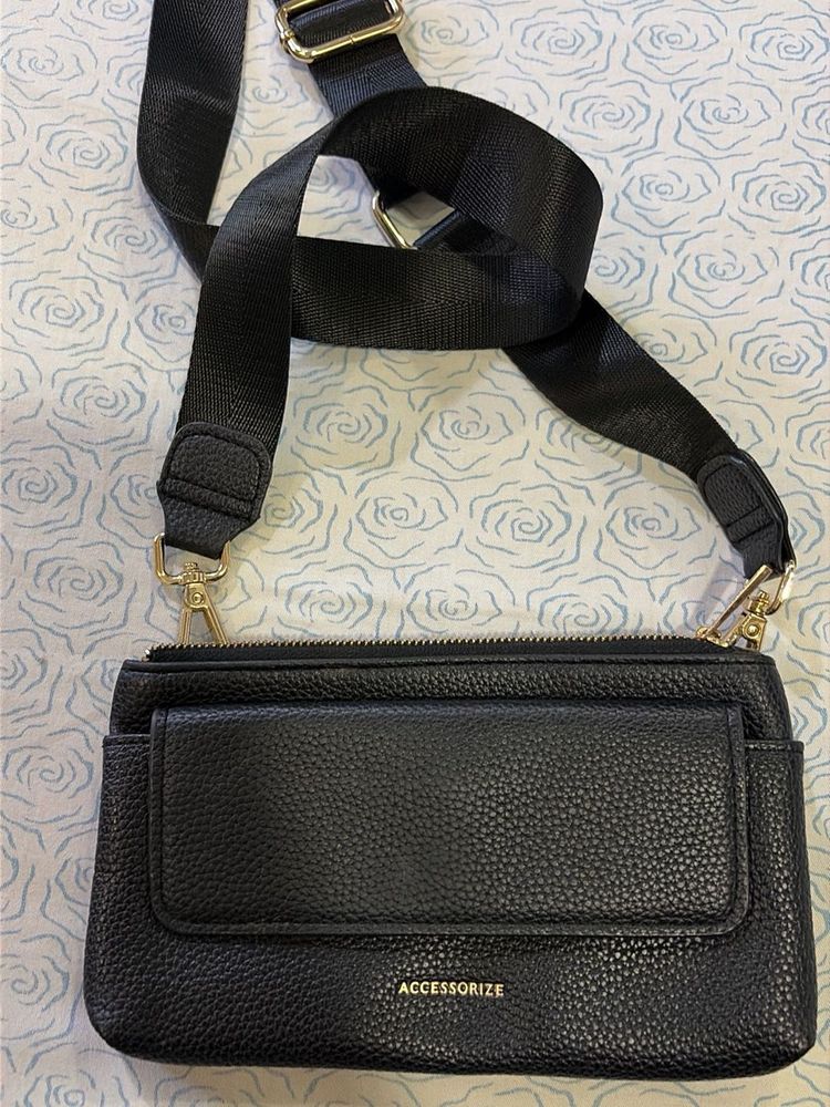 Chic Black Crossbody Bag