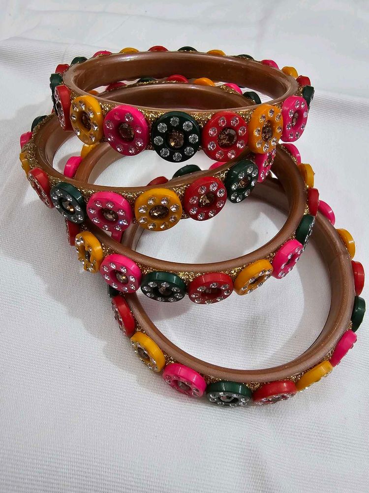 ✨🌸 Beautiful Multicolour Stone Bangle Set 🌸
