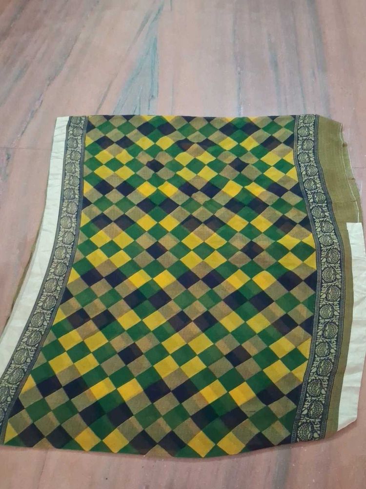 Checkered Pattern Saree