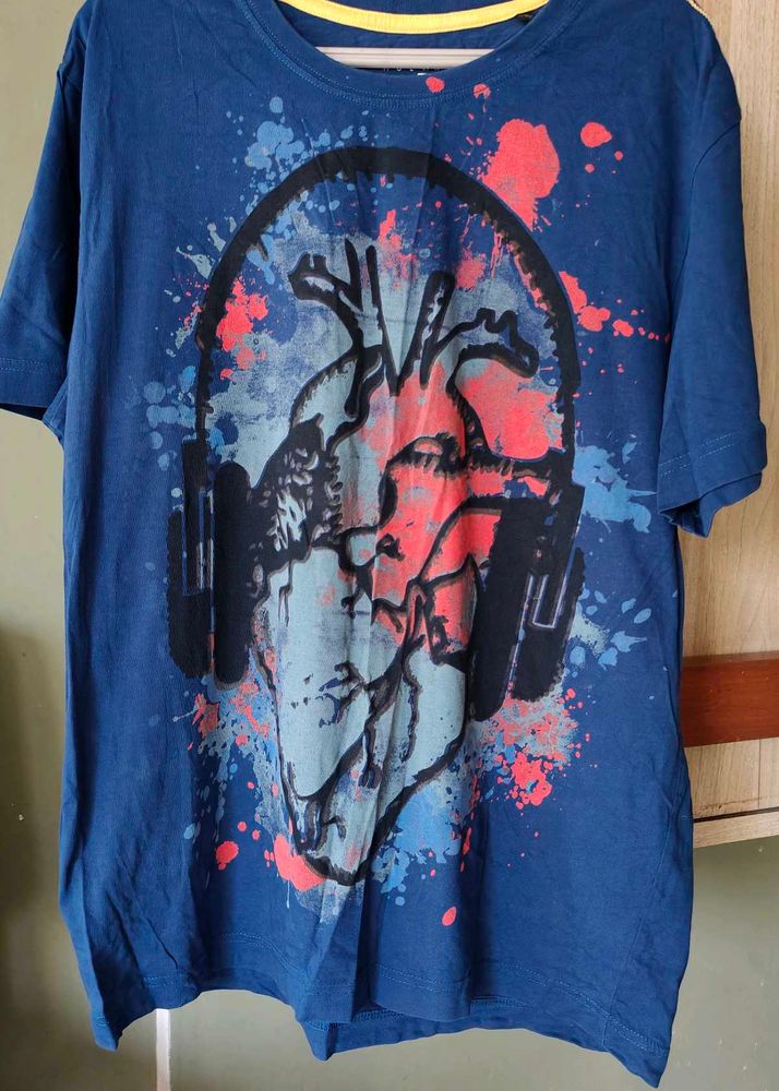 👕Cool Graphic T-Shirt