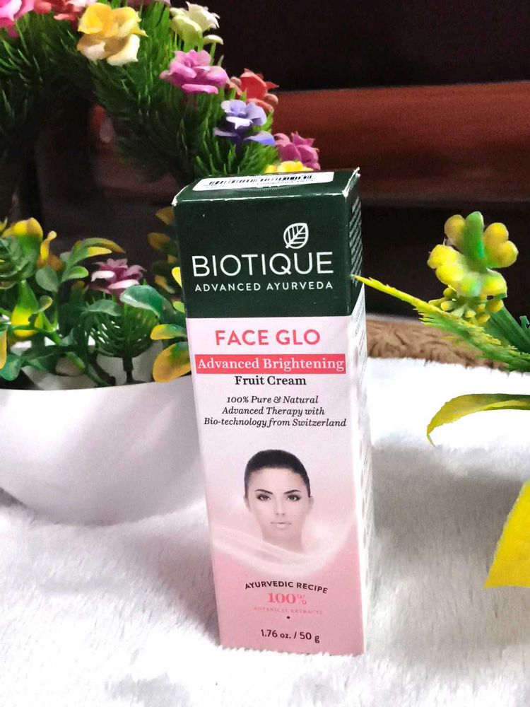 Biotique Face Glo Advance Brightening Fruit Cream