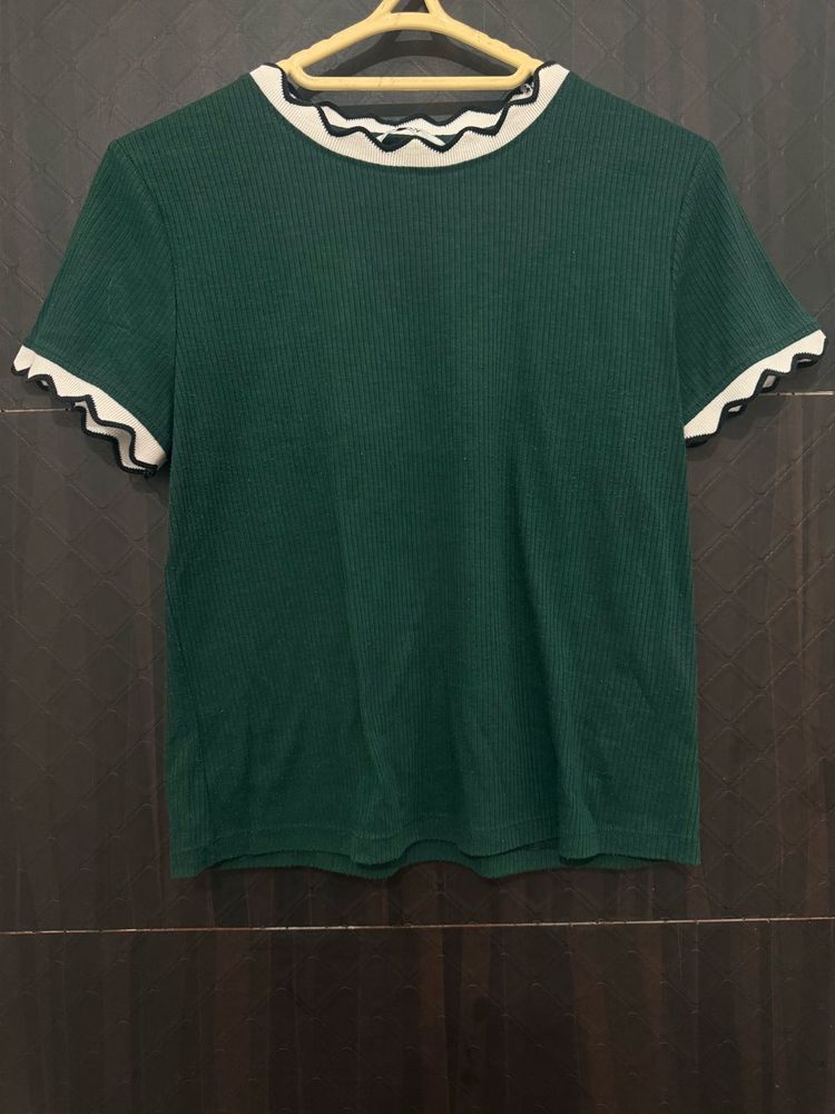 Ribbed Green Top with Scalloped Trim