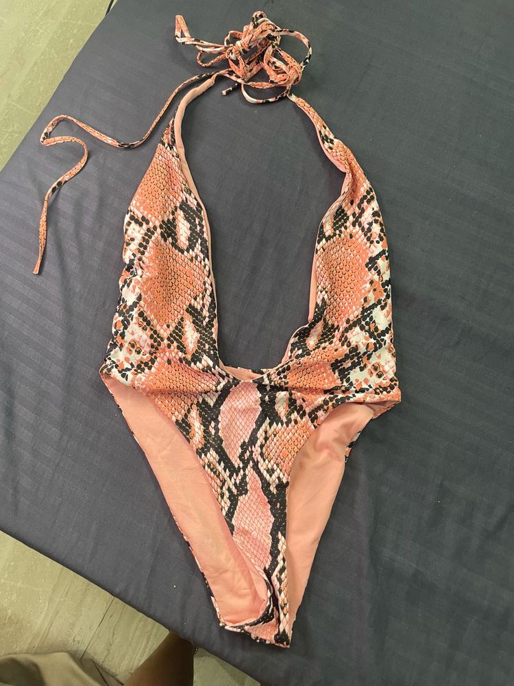 Trendy Snake Print bodysuit