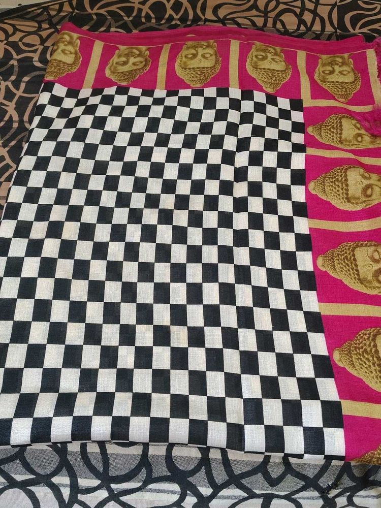 Unique Checkered dupatta with Buddha Print