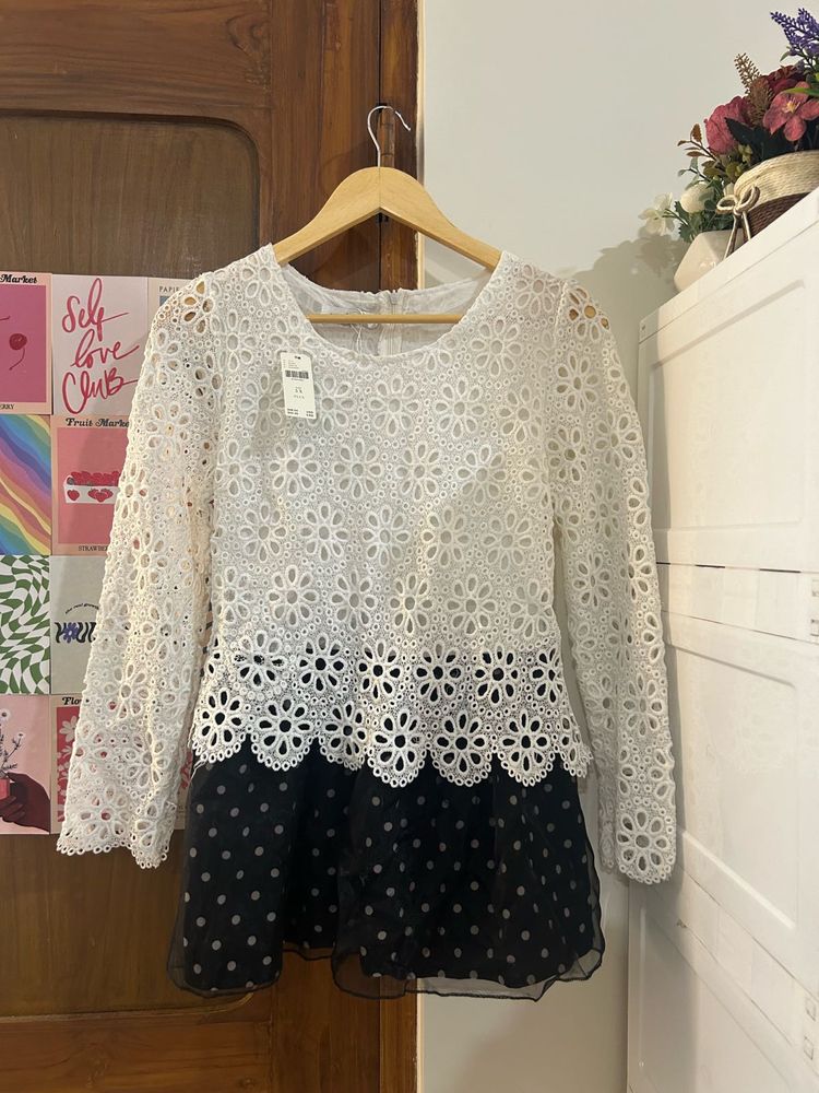 Chic White Broderie Anglaise Top