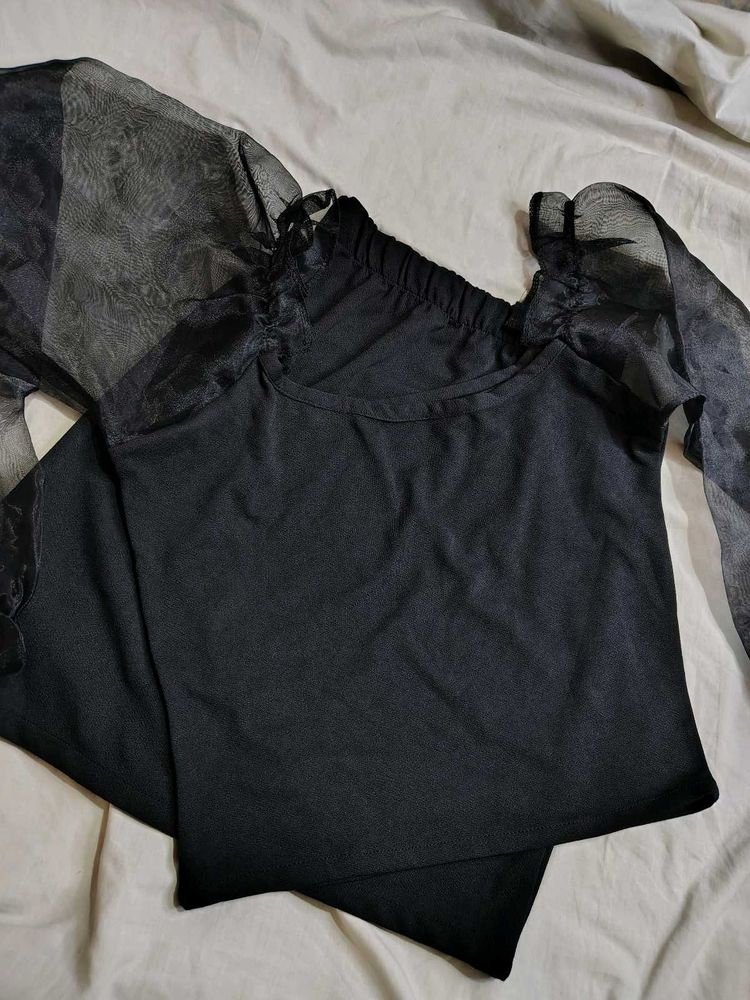 edgy ballon sleeve top with skirt