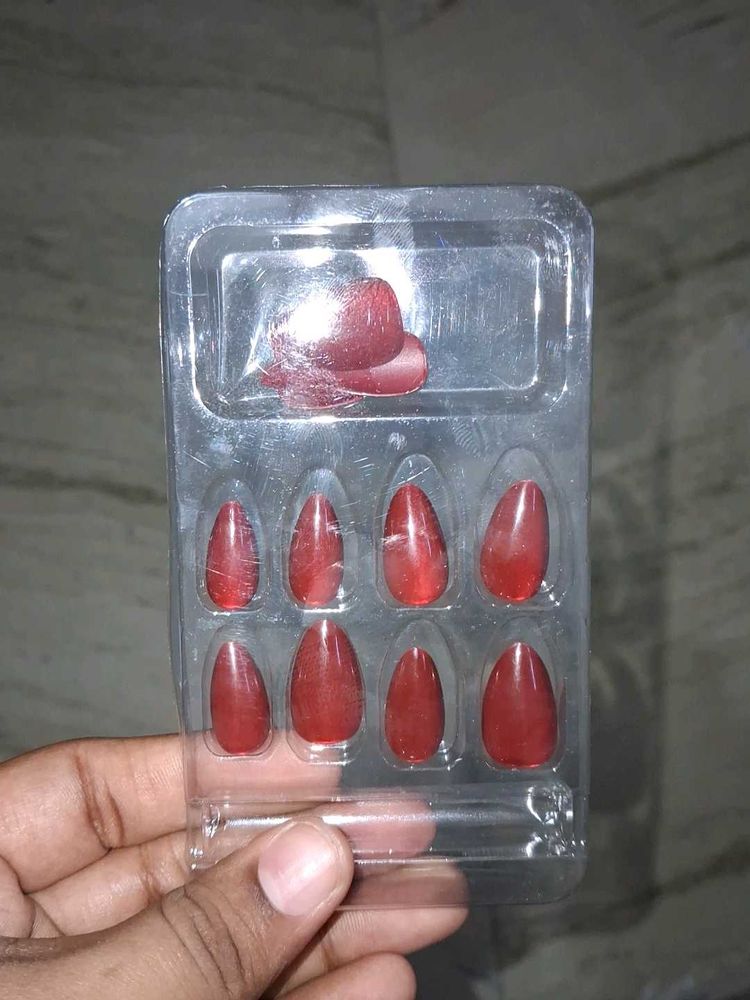 Artificial Nails - Red
